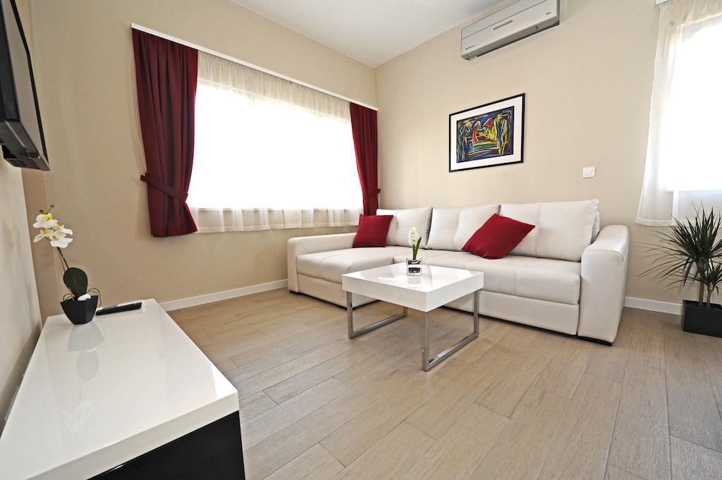 Apartments Villa Violet Zadar Exterior foto